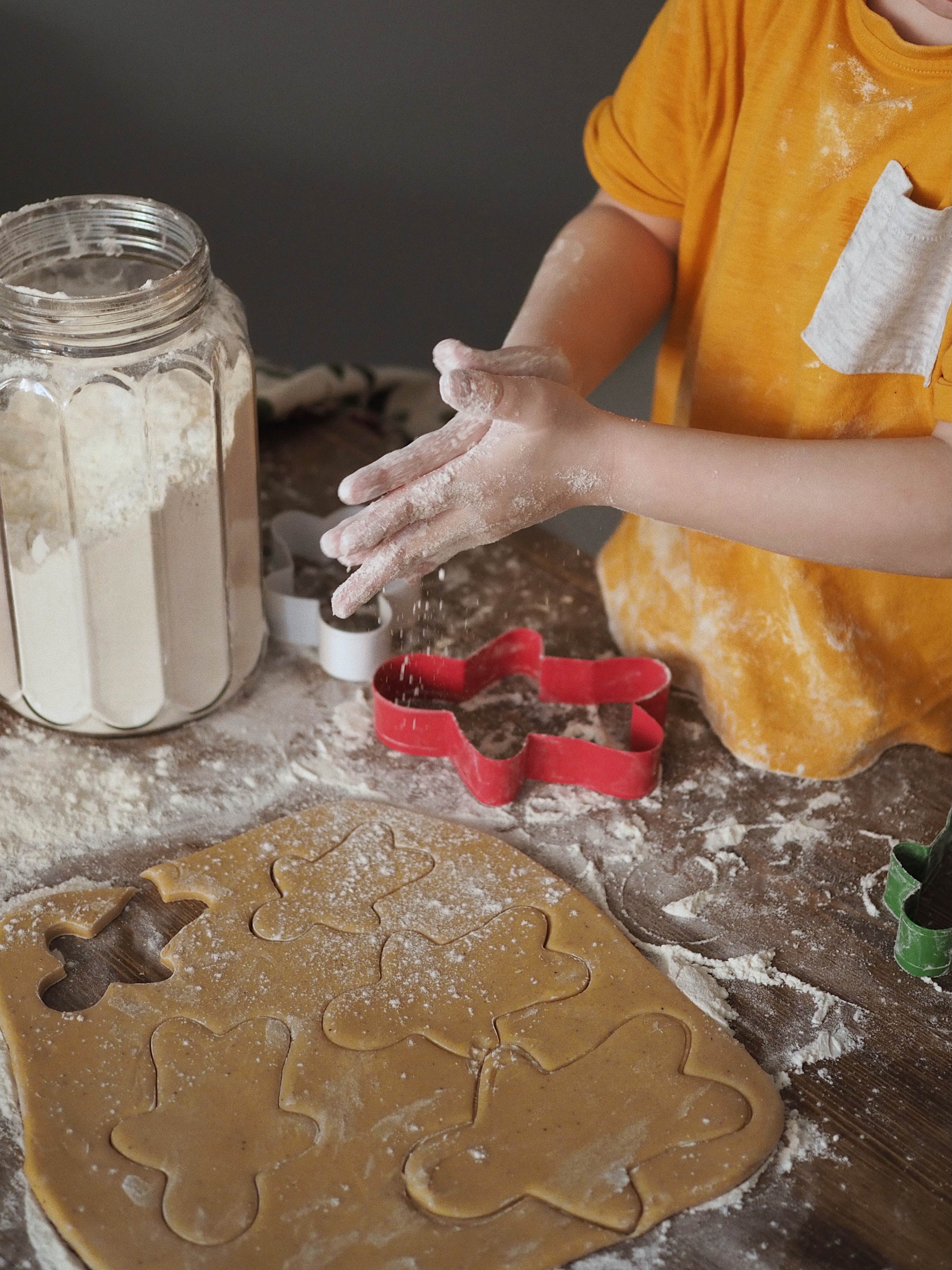 kids making gingerbread